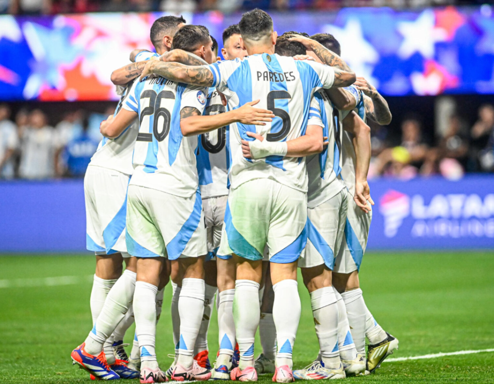 美洲杯赛事精彩瞬间盘点,年度回顾震撼登场 美洲杯赛事精彩瞬间盘点,年度回顾震撼登场