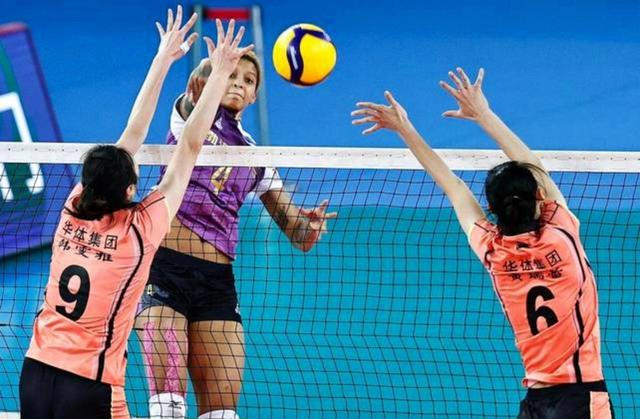 排球场外新闻不断,话题热度爆表 排球场外新闻不断,话题热度爆表