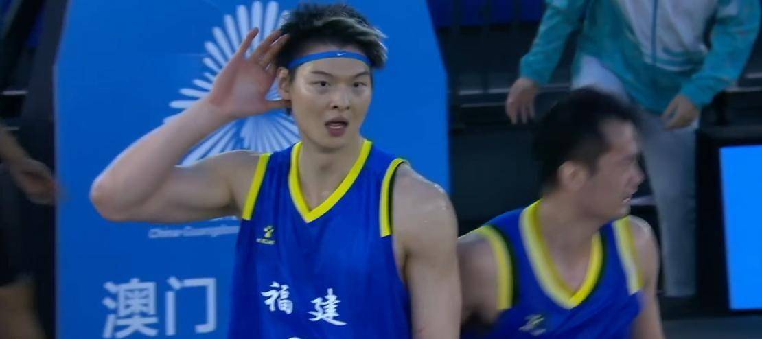 太阳翻盘四川队，王哲林高光表现