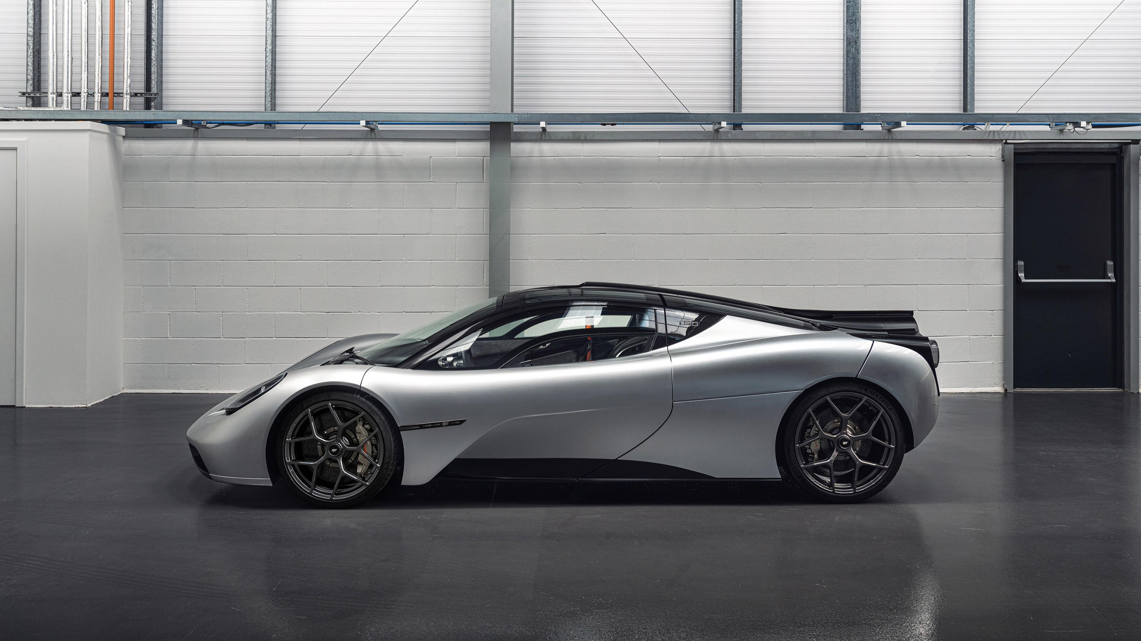 NBA季后赛之夜，足球场上的大场面先生苏亚雷斯教会我们如何杀死比赛