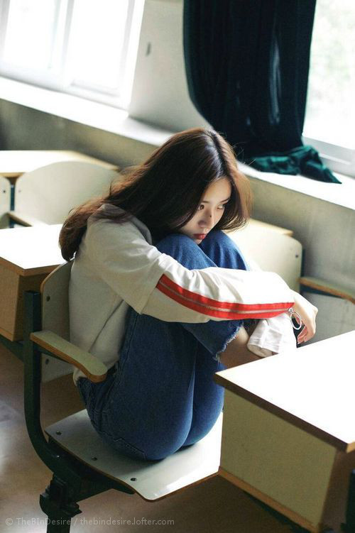 西亚卡姆爆发，马刺火力压制浙江队，一场风格迥异的篮球演绎